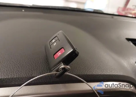 2018 Toyota Rav4 Hybrid Xle from USA, damaged, VIN JTMRJREV5JD236814